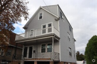 Building Photo - 66 Winant Ave