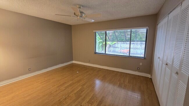 Foto del edificio - 6980 NW 30th Terrace