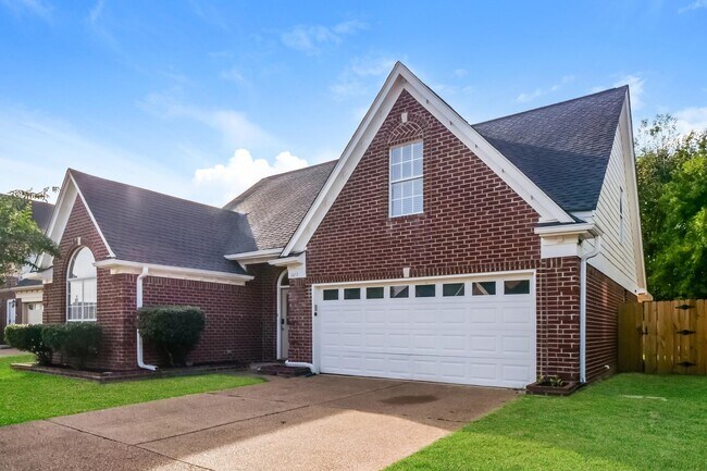 Foto del edificio - 4451 Lunsford Dr