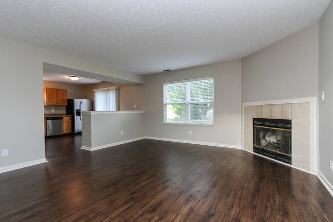 Building Photo - 5885 Gadsen Dr