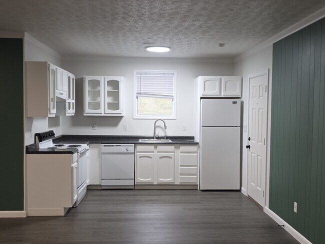 Foto del edificio - 105 Becky Dr