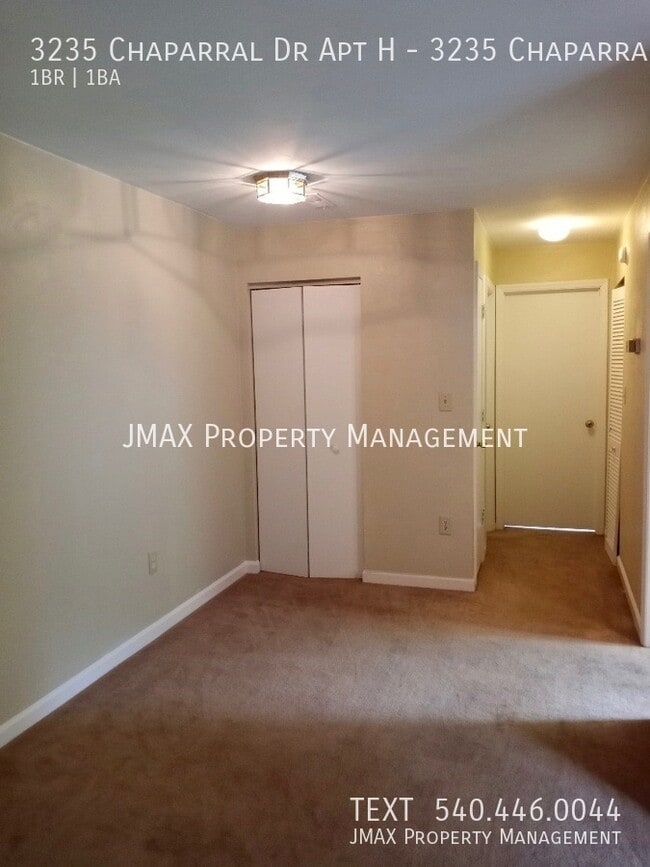 Building Photo - 3235 Chaparral Dr