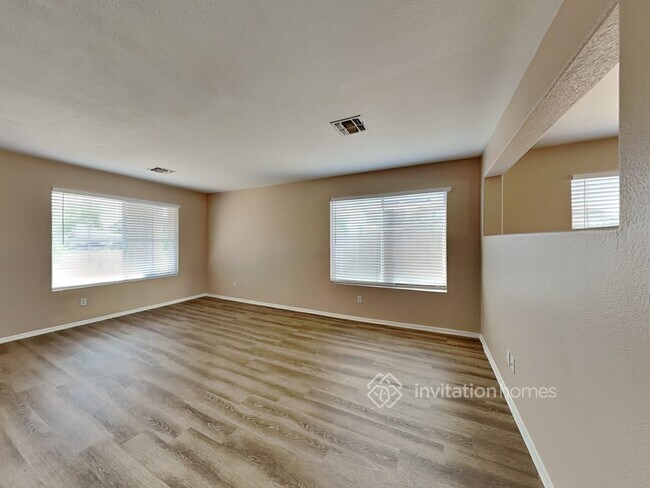 Foto del edificio - 14572 N 154th Ave