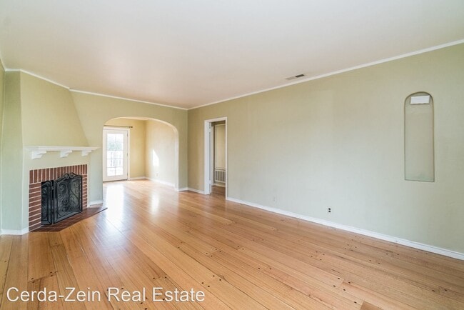 Building Photo - 2 br, 1 bath House - 317 Hollister Court