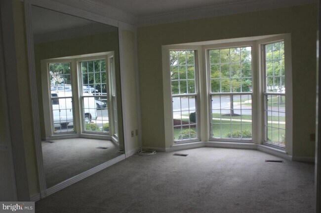 Building Photo - 18001 Barleycorn Way