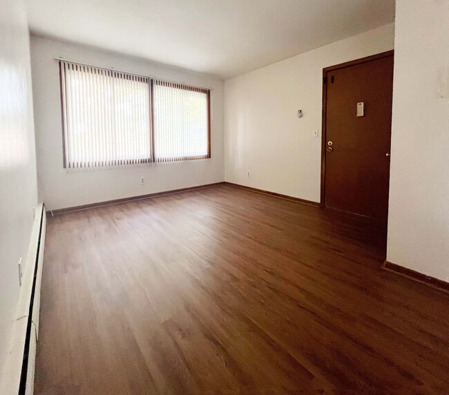 Living Room - 3600 Pennsylvania Ave S