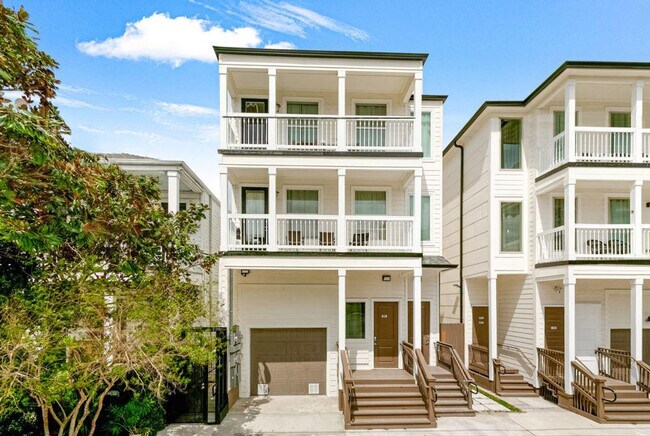 Building Photo - 1609 Baronne St
