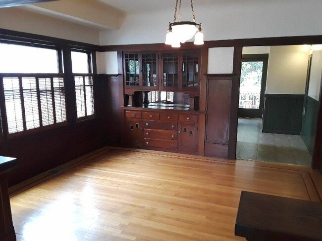 Photo - 1707 35th St House