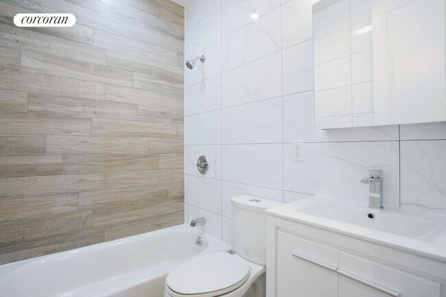 Foto del edificio - 315 E 57th St