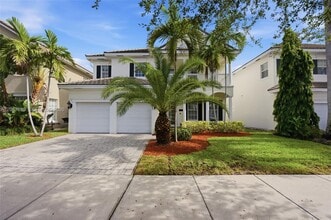 Building Photo - 1419 SW 21st Ct