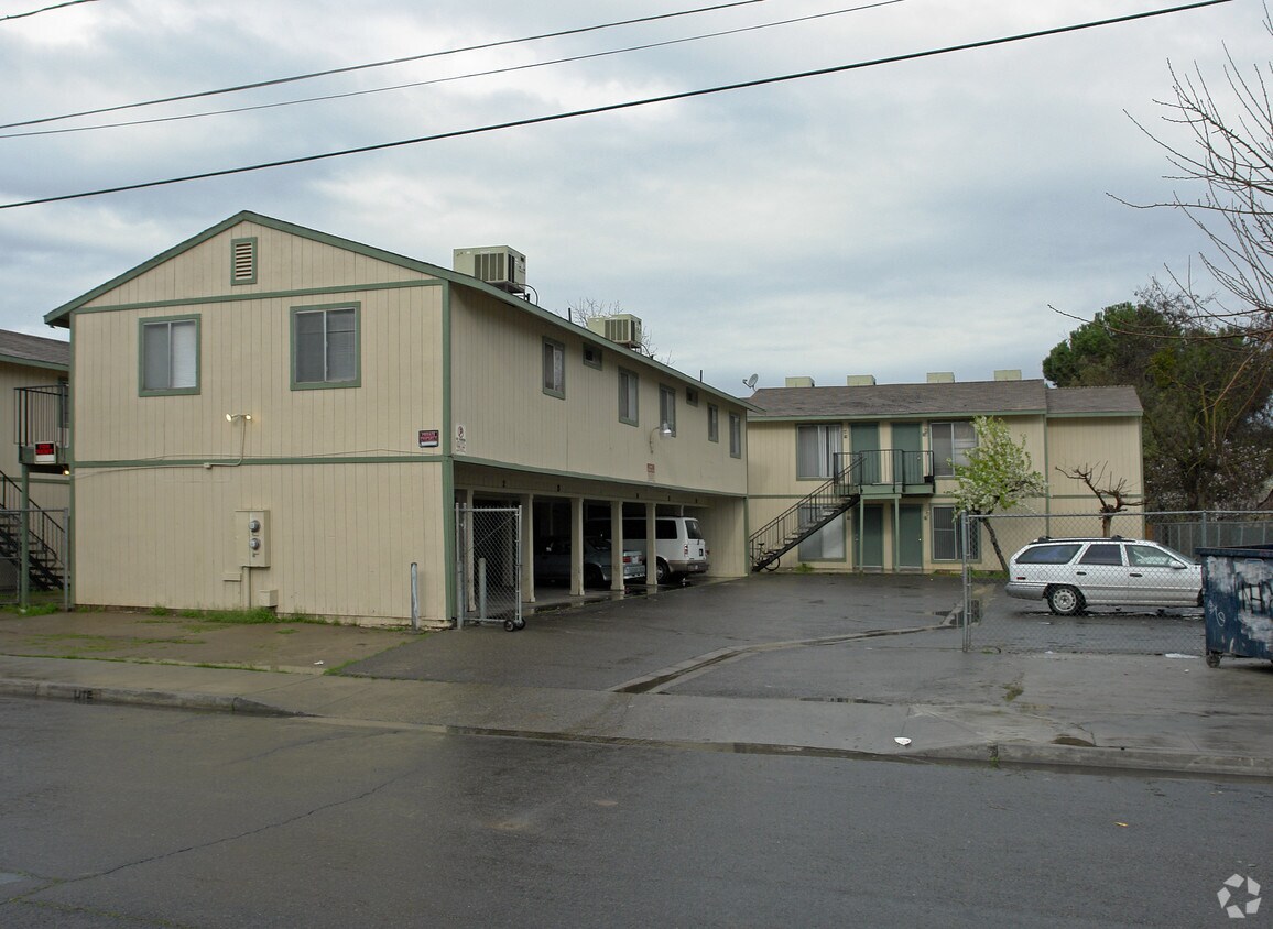 Green Tree Apartments Madera, CA
