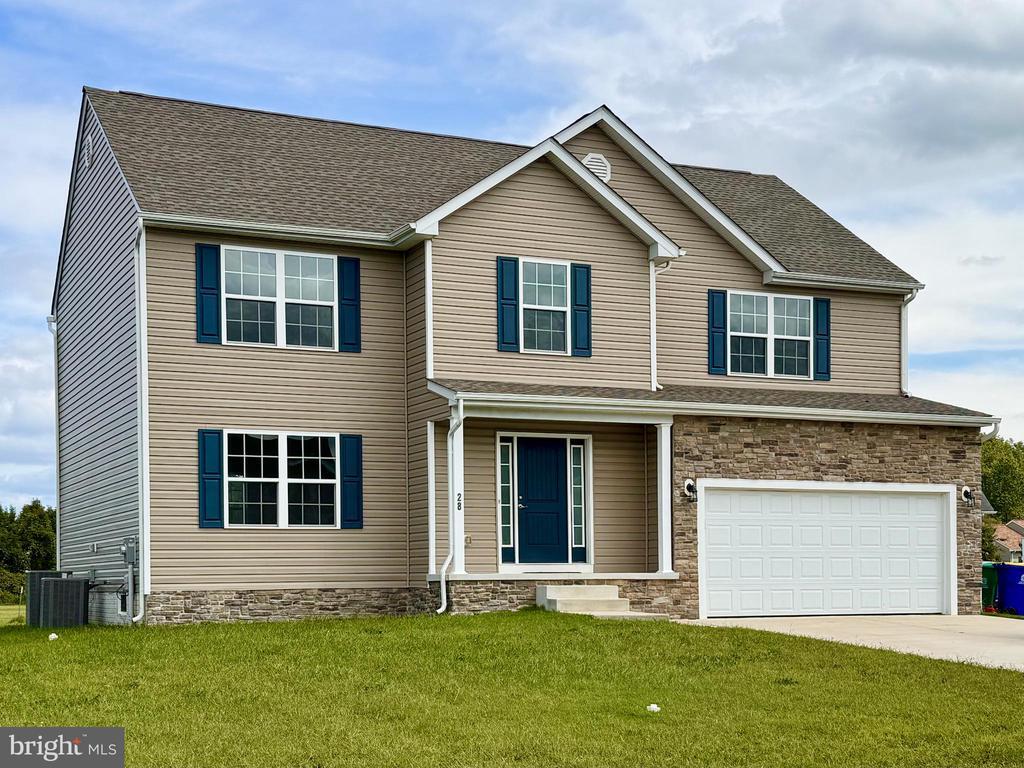 Primary Photo - 28 Fields Dr