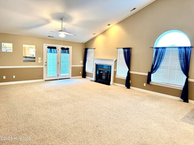 Building Photo - 3345 Stone Bend Dr