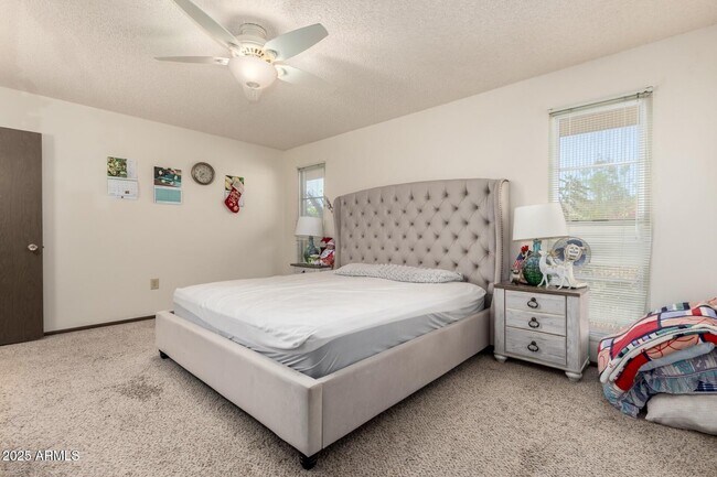 Building Photo - 12730 W Allegro Dr