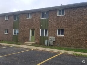 Building Photo - 205 Sandra Ave