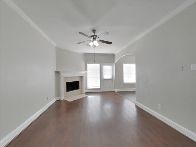 Foto del edificio - 21207 Woodland Green Dr