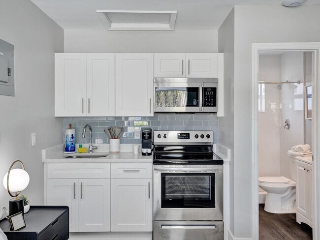Foto del edificio - 3208 NE 9th St