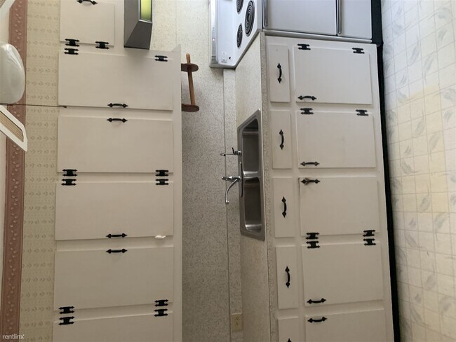 Foto del edificio - 3 br, 1.5 bath House - 126 College Hts 126...