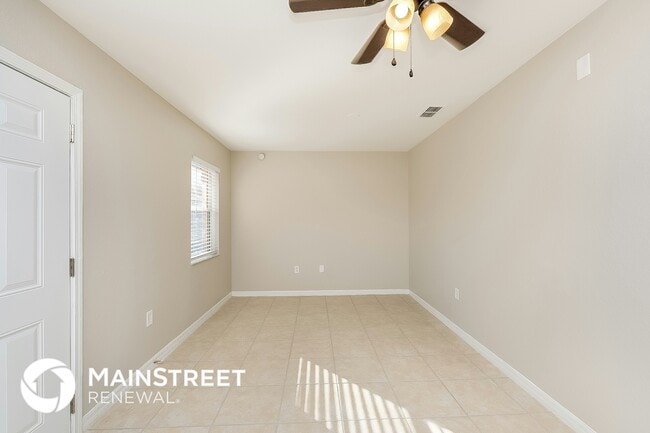 Building Photo - 1002 W Madison St