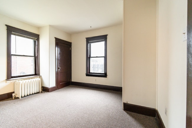 Building Photo - 360 Nutt Rd