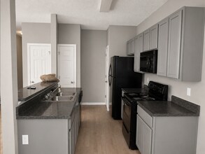 Building Photo - 4956 Wexford Trail