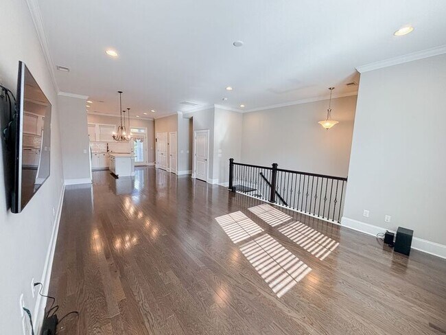 Foto del edificio - 1028 Bowman Woods Dr