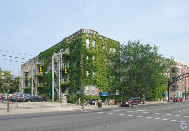 Foto del edificio - Greystone Court