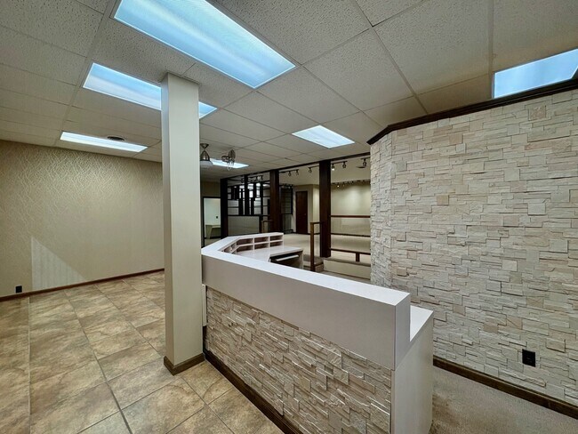 Foto del edificio - 1207 W Main St