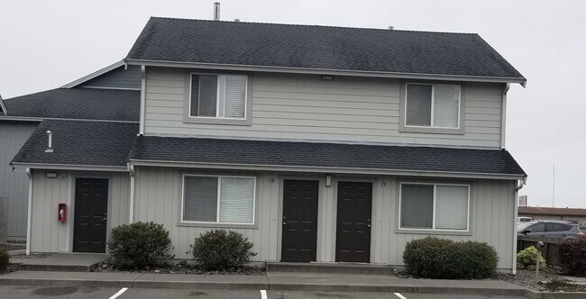 Foto del edificio - 1688 Sandpiper Ln