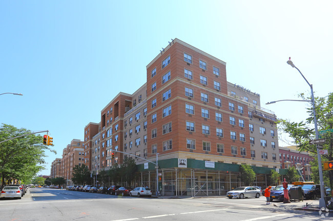 Foto del edificio - Madison Court Apartments