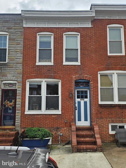 Building Photo - 813 E Fort Ave