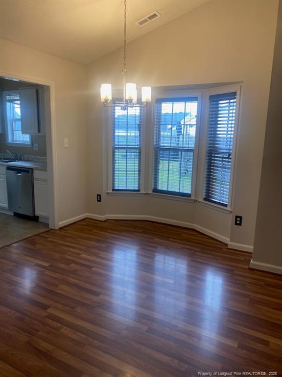 Foto del edificio - 2532 Cameron Woods Ln