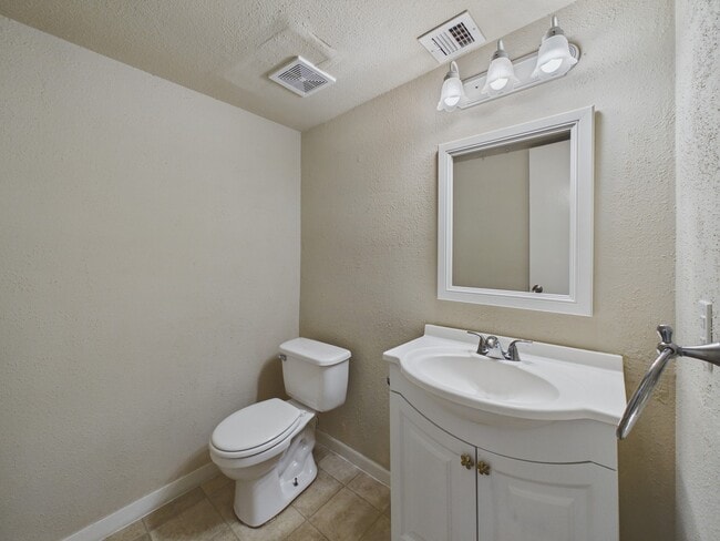 Building Photo - 14211 Briarsage Ct