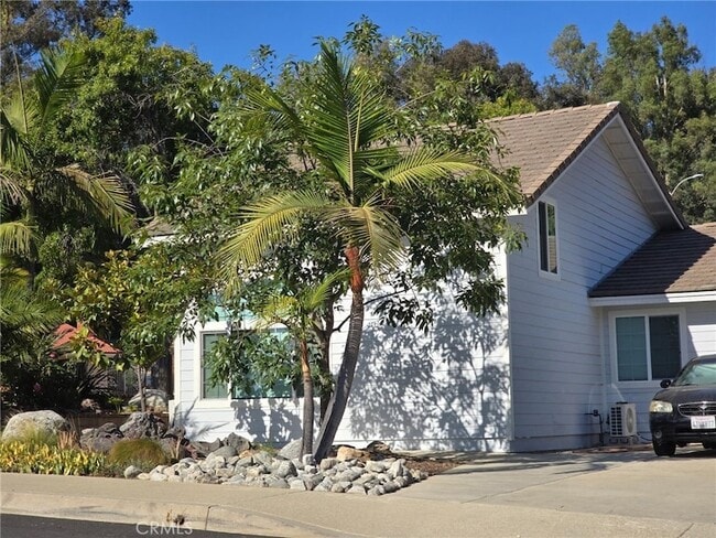 Building Photo - 1724 Morning Canyon Rd