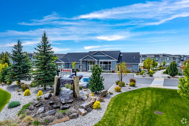 Building Photo - Prairie Pointe Apartments & Townhomes
