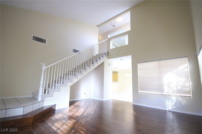 Foto del edificio - 3440 Middle View Dr