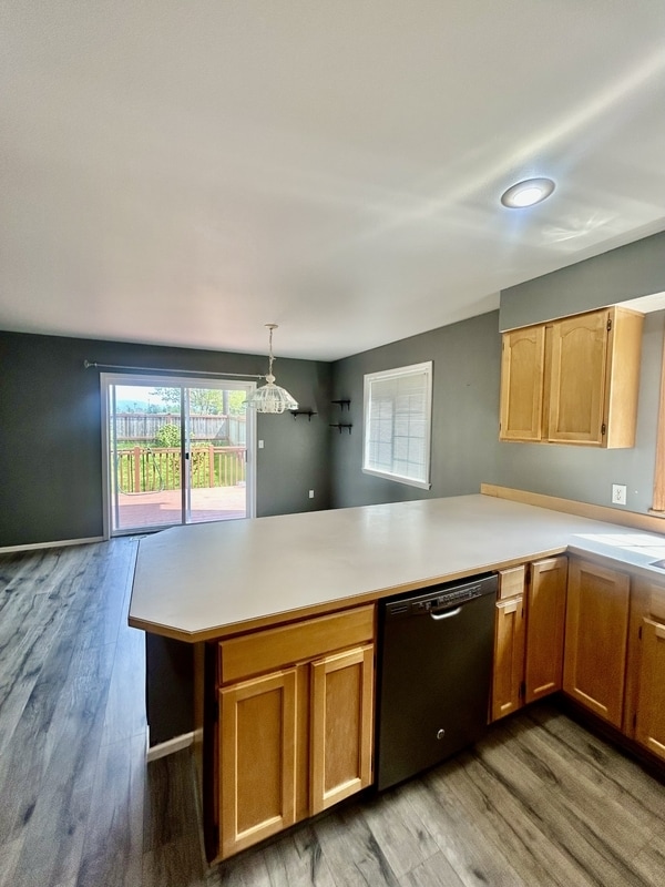 Building Photo - 804 E Maberry Dr