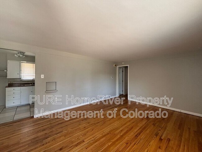 Foto del edificio - 935 Winona Ct