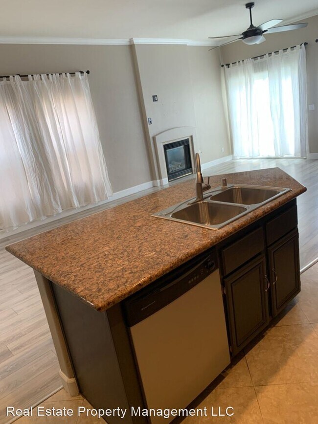 Building Photo - 3 br, 2 bath House - 3866 Falcon Springs Dr