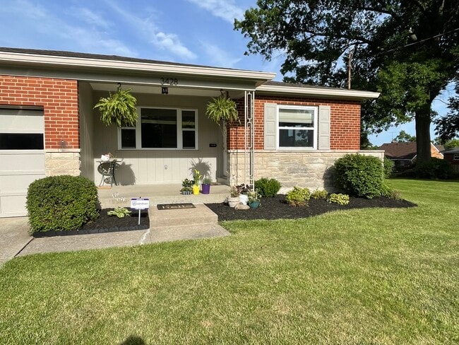Foto del edificio - 3428 Harwinton Ln