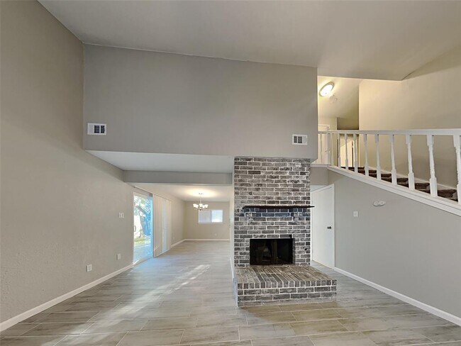 Building Photo - 18319 Autumn Trails Ln