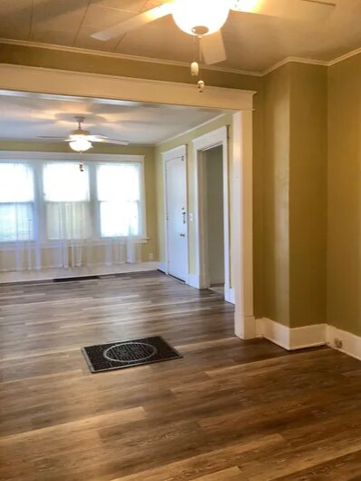 Building Photo - 3305 Saint Bernard Dr