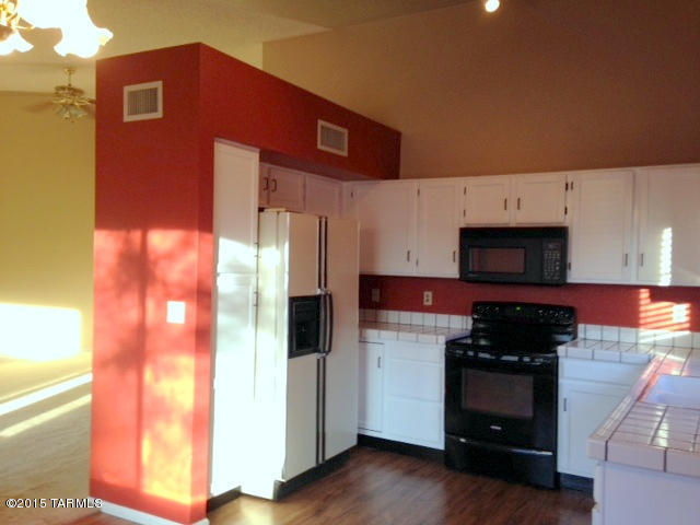 Foto del edificio - 721 N Woodrose Pl