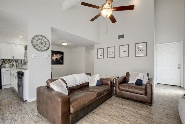 Foto del edificio - 1701 Timber Brush Trail