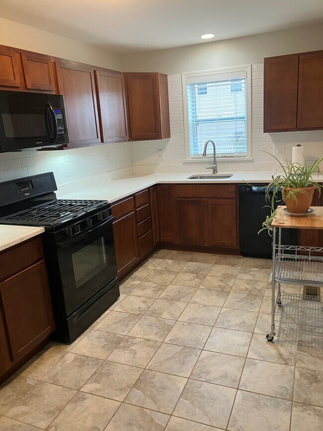 Foto del edificio - 829 3rd St