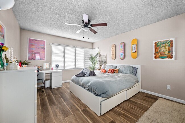 Foto del edificio - No back house!