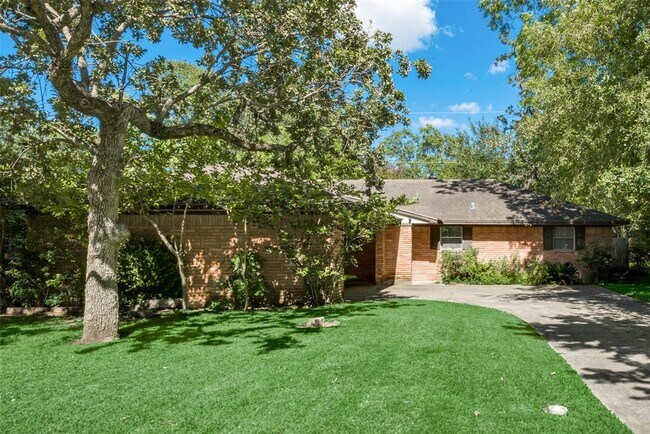 Foto del edificio - 1522 Baggett Ln