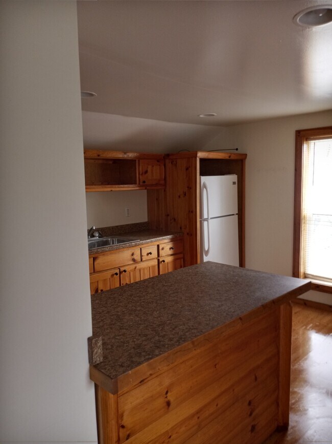 Foto del edificio - 211 W Higham St
