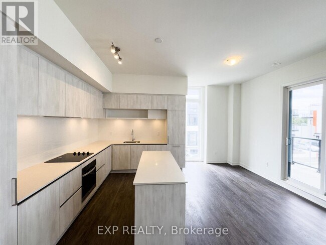 Building Photo - 2 Steckley House Ln
