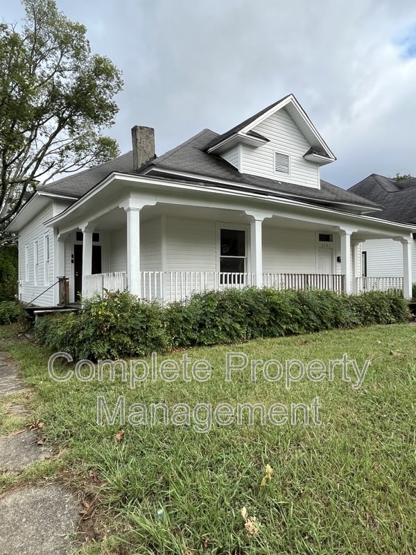 Building Photo - 2701 Ave H